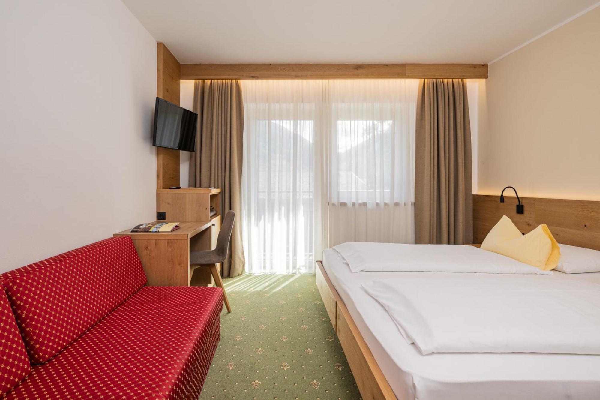Wirtshaushotel Alpenrose Hotel