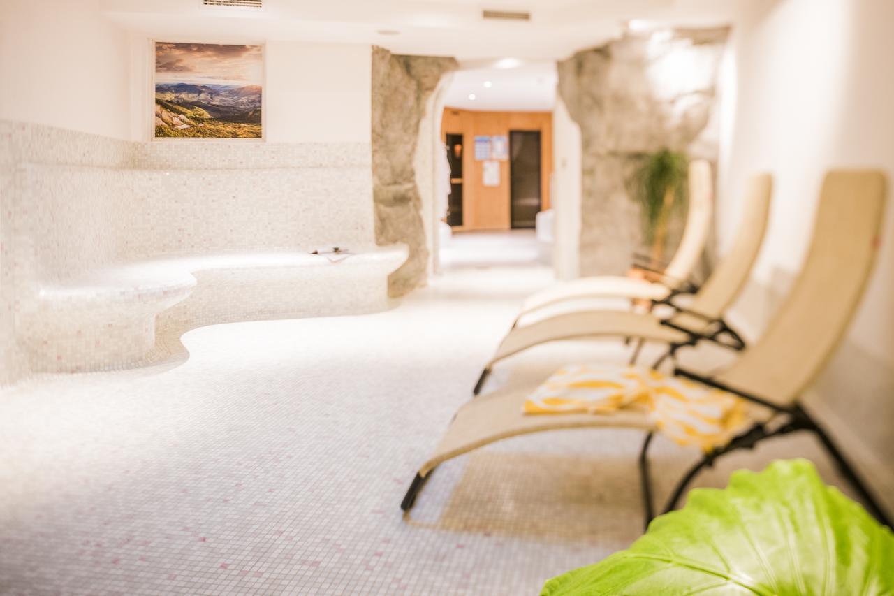 Wirtshaushotel Alpenrose San Lorenzo di Sebato